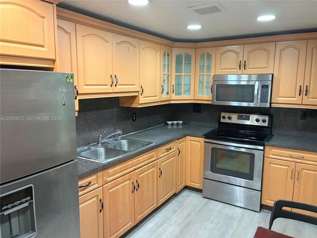 12500 NE 15th Ave # 107,&nbsp;Miami